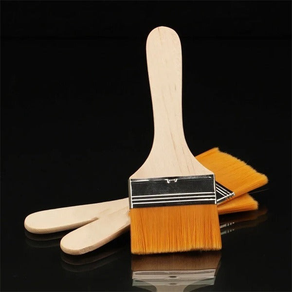 No. 7 Large Oil Brushes Come In A Pack Of Two. They Have The Corresponding Functional Properties To Meet The Specific Needs Of Use Such As Cleaning And Application.
