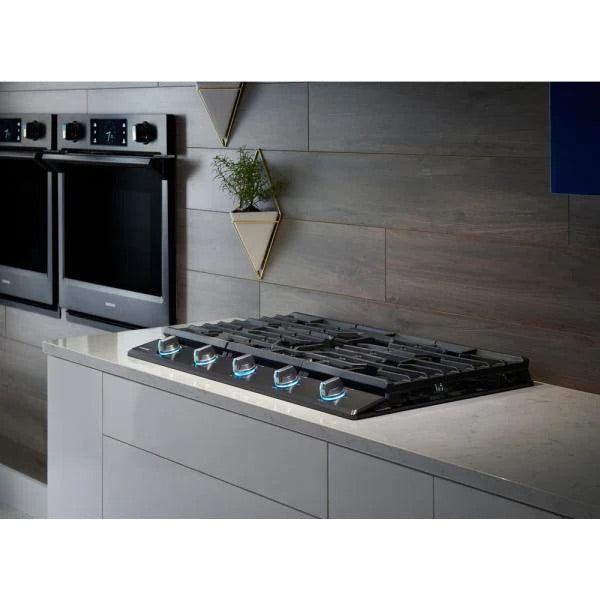 Samsung 36 in. Gas Cooktop in Fingerprint Resistant Black Stainless with 5 Burners including Dual Brass Power Burner with.